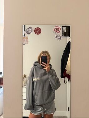 Relaxed Gray Hooded Pullover Sweatshirt